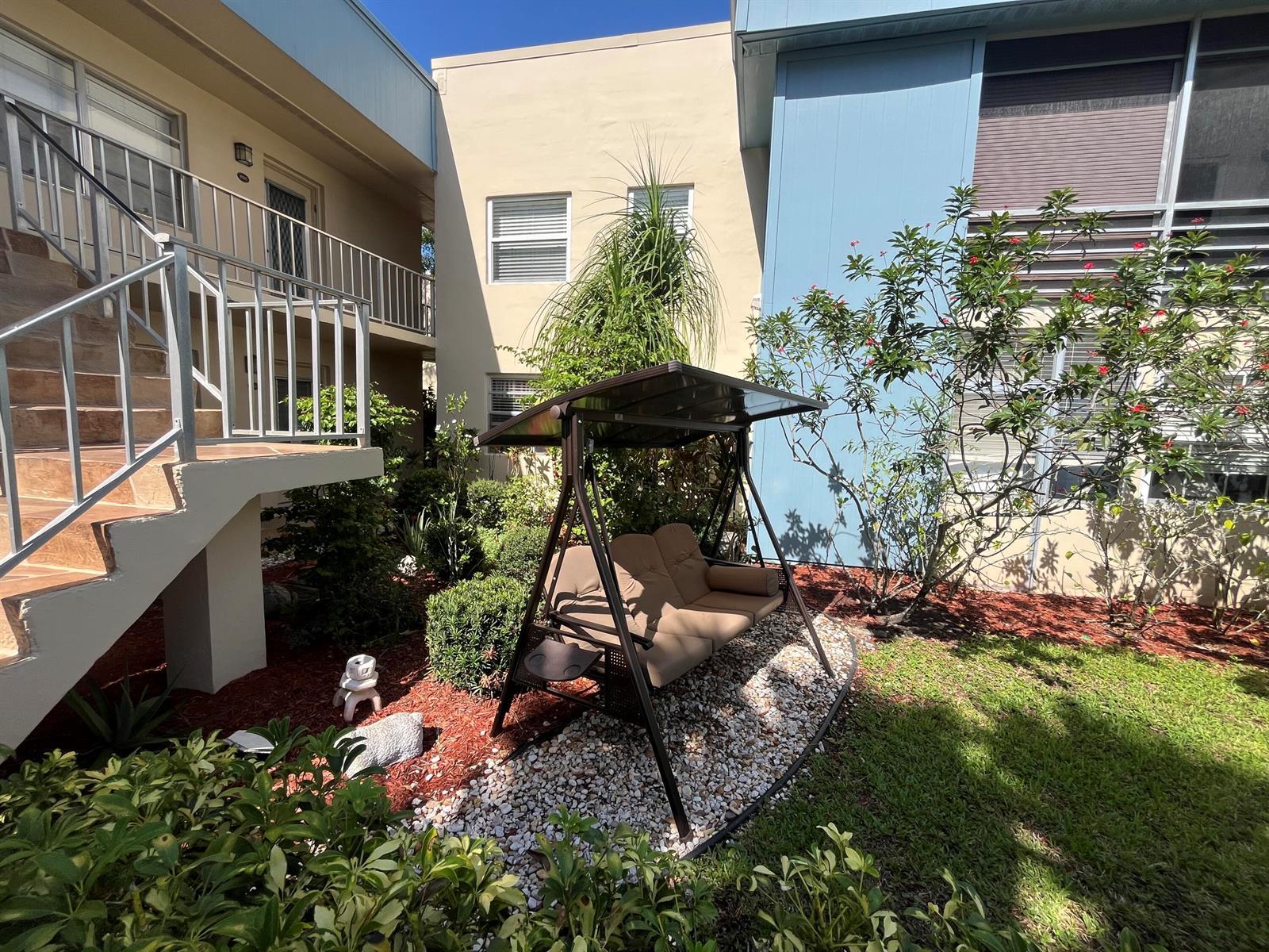 897 Flanders S # 897, Delray Beach FL 33484 photo 2