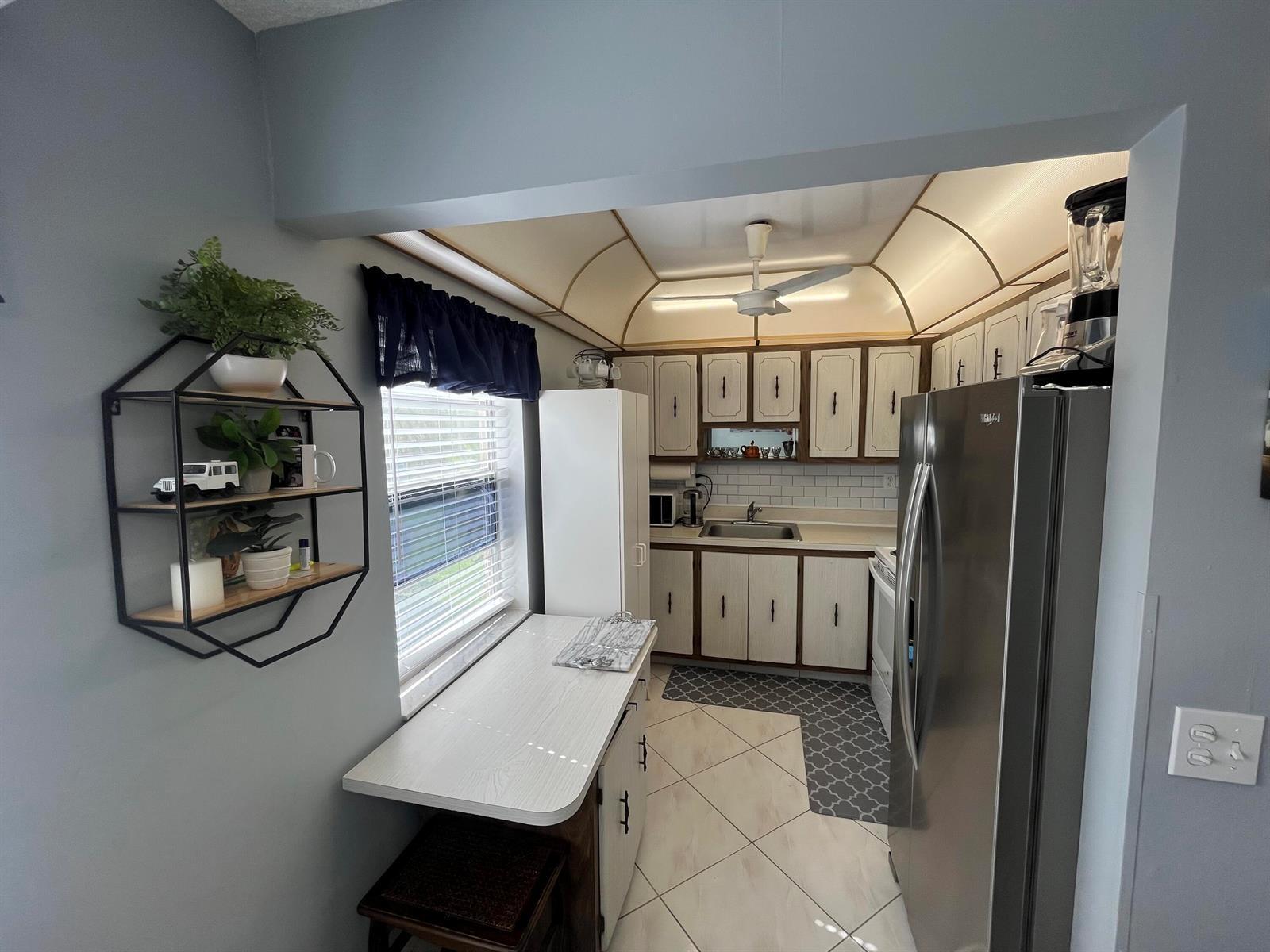897 Flanders S # 897, Delray Beach FL 33484 photo 5