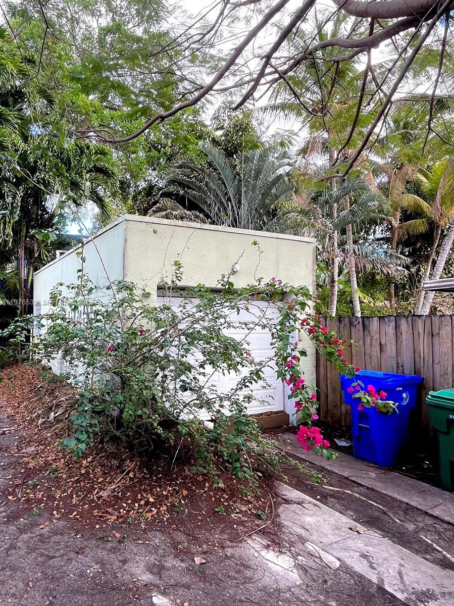 901 NW 10th Ct, Miami FL 33136 photo 4