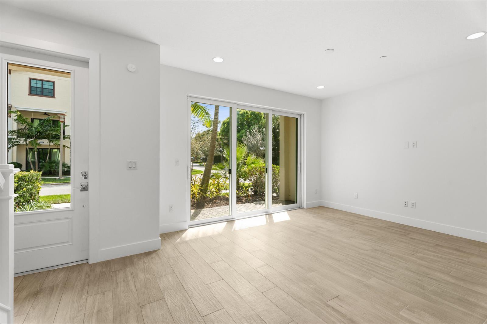 5393 Sagan Lane, Palm Beach Gardens FL 33418 photo 2