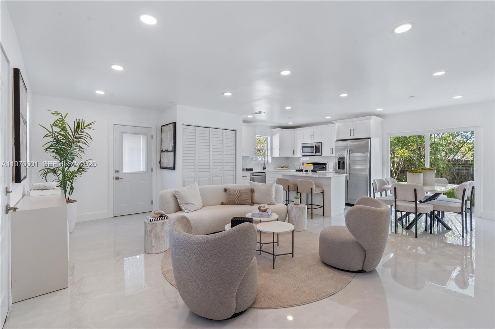 1360 SW 6th Ter, Deerfield Beach FL 33441