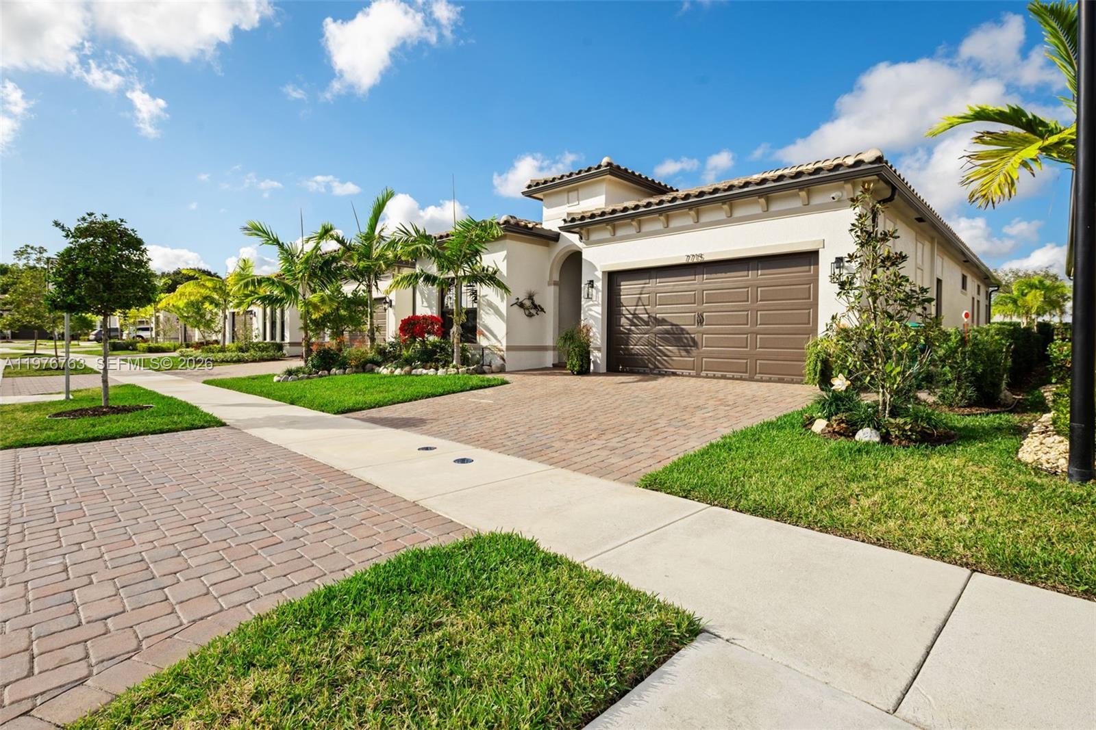7715 Seacoast Dr, Parkland FL 33067 photo 2