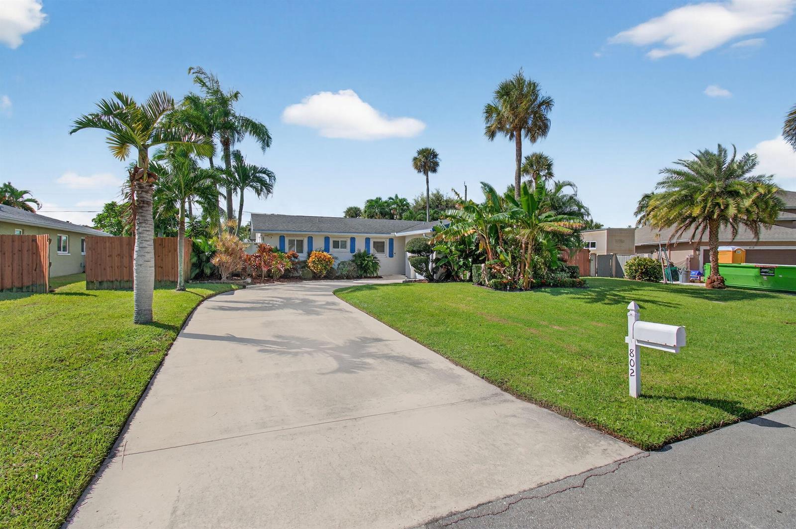 802 Mallard Drive, Delray Beach FL 33444 photo 3