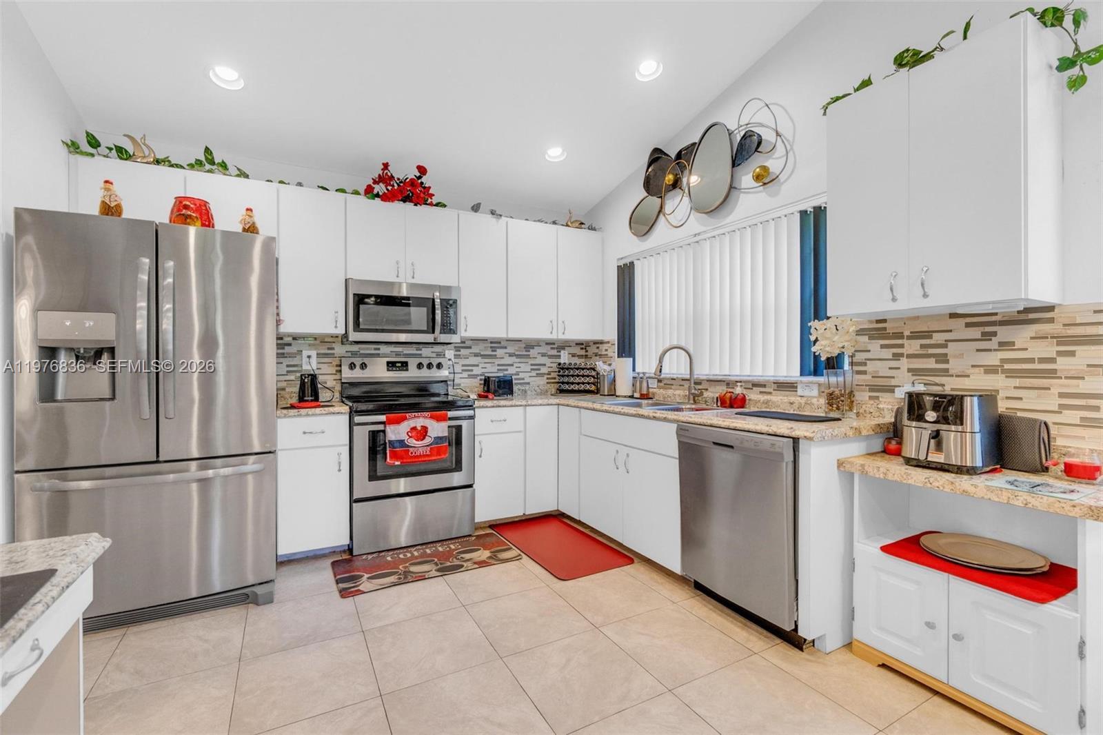 18201 SW 87th Ave, Palmetto Bay FL 33157 photo 5
