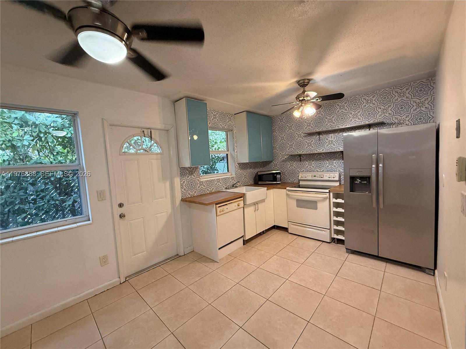 1104 N 17th Ct # 105, Hollywood FL 33020 photo 2