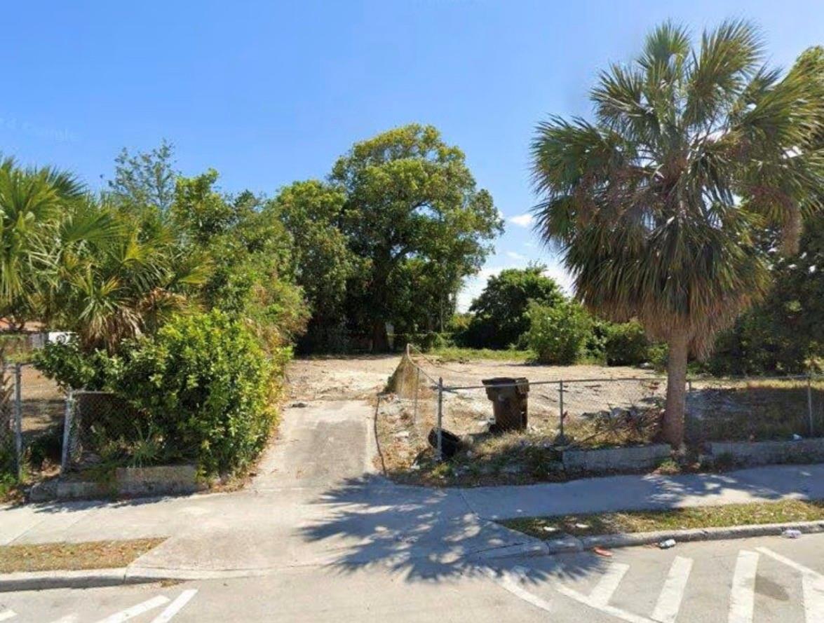 524 15th Street, West Palm Beach FL 33401