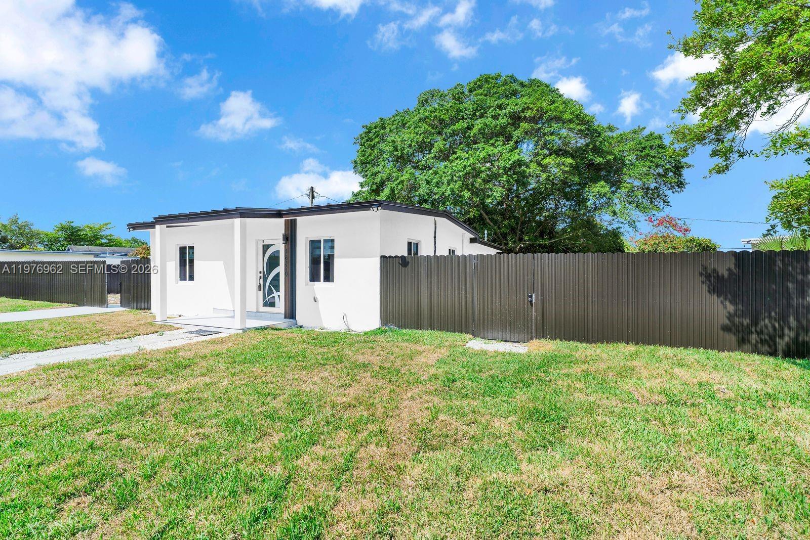 16320 NW 19 CT, Miami Gardens FL 33054 photo 2