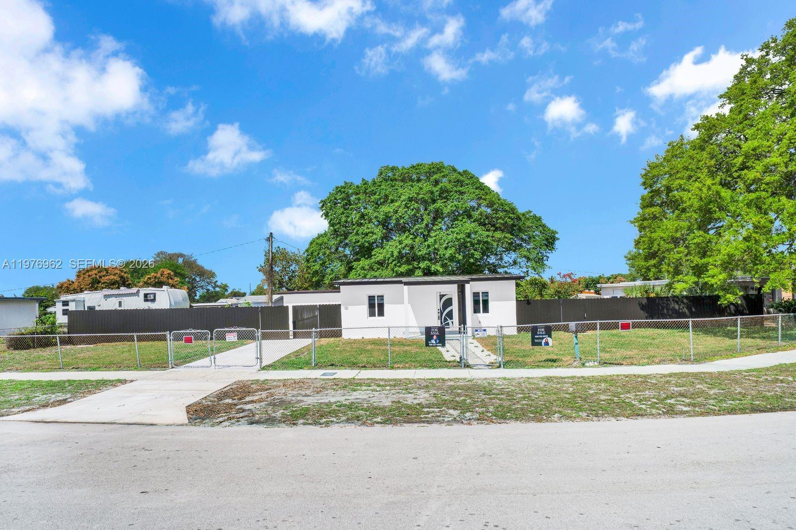 16320 NW 19 CT, Miami Gardens FL 33054 photo 4