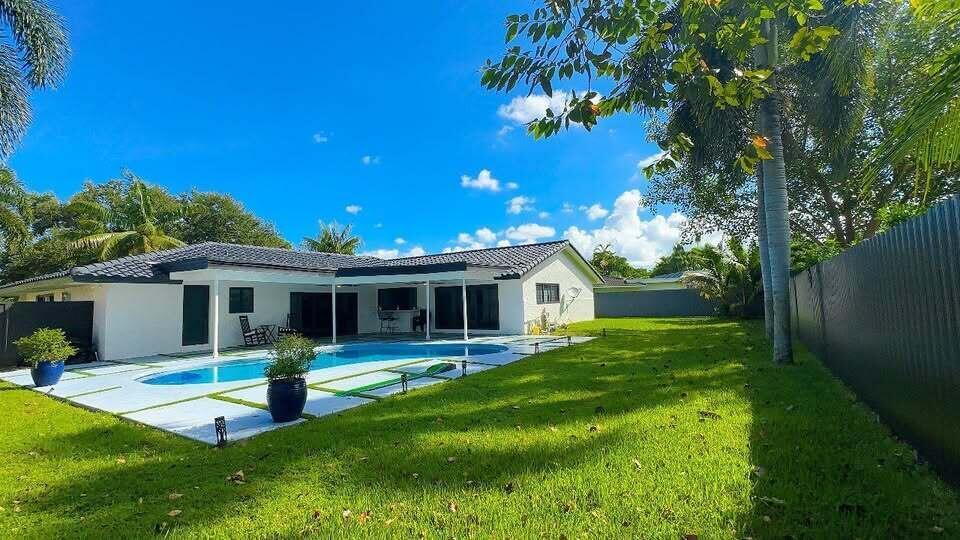 7410 SW 15th Street, Plantation FL 33317 photo 4