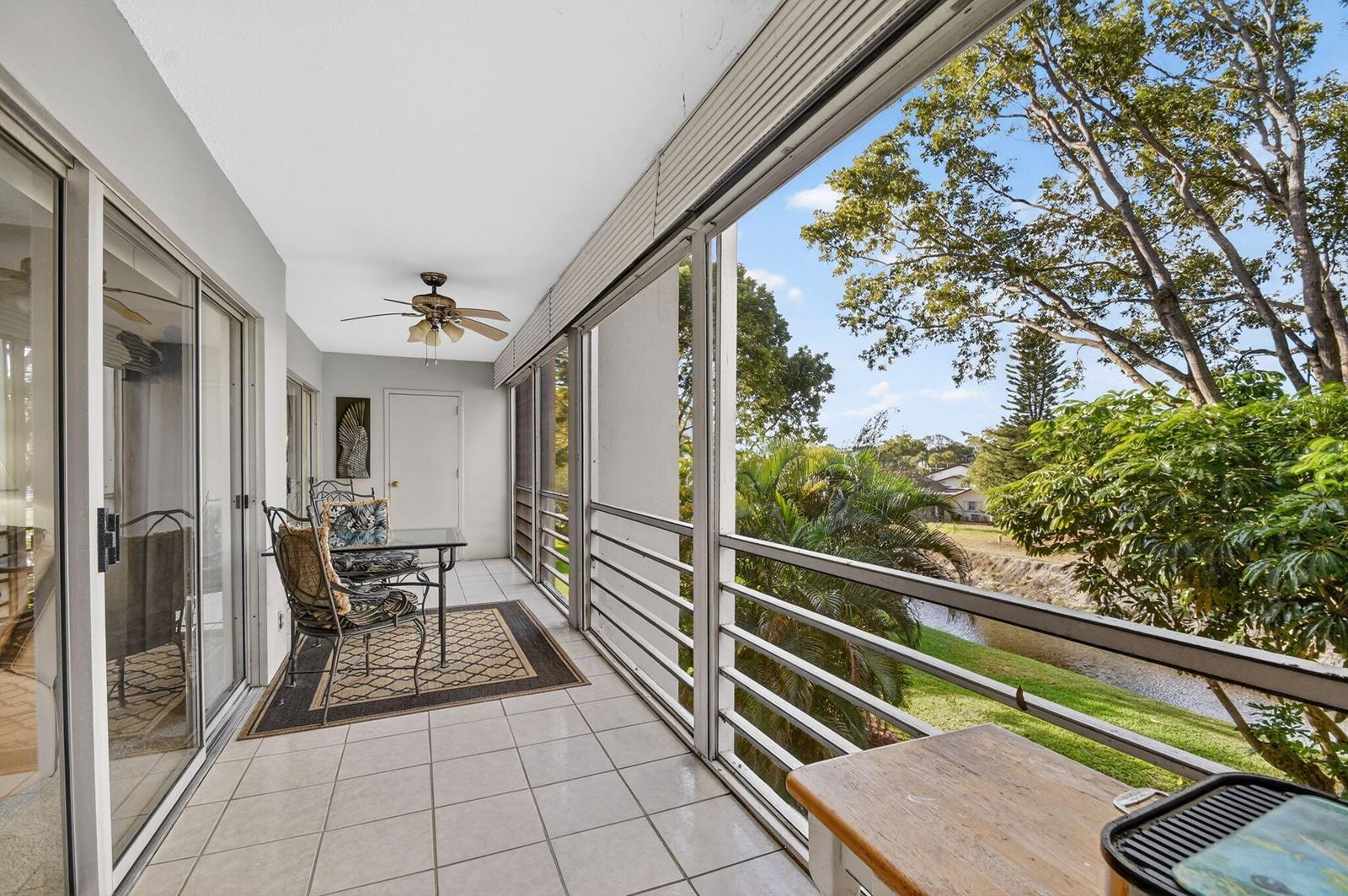 3524 Via Poinciana # 303, Lake Worth FL 33467