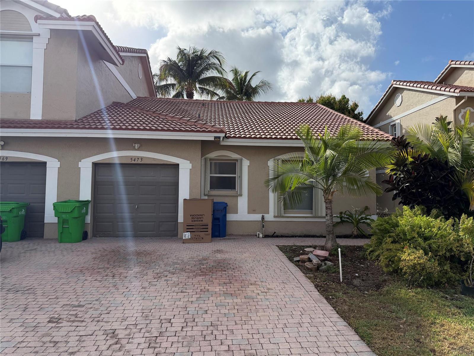 5473 NW 90th Avenue, Sunrise FL 33351