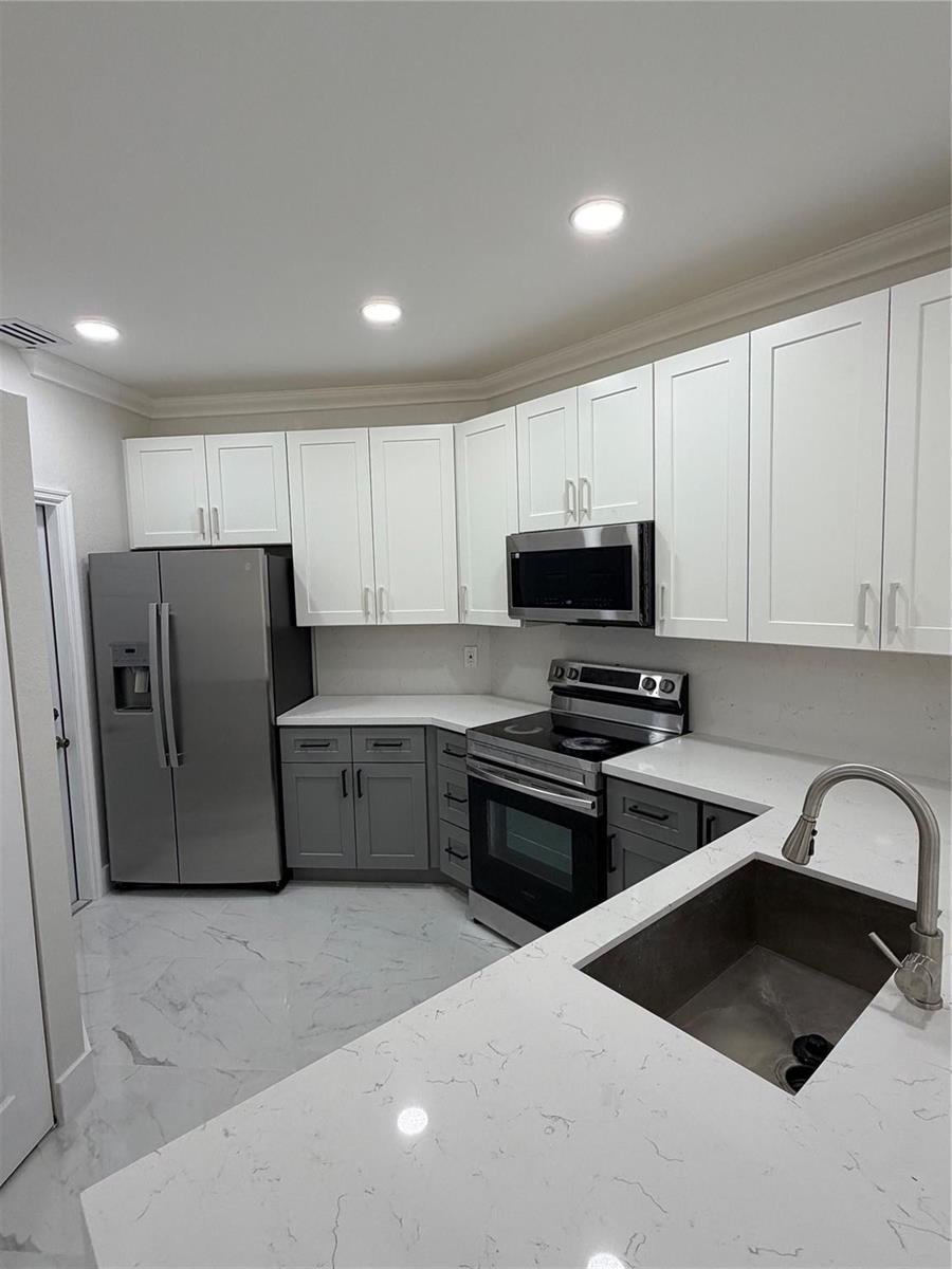 5473 NW 90th Avenue, Sunrise FL 33351 photo 5