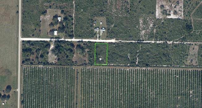 2717 Hacienda Drive, FL 33857