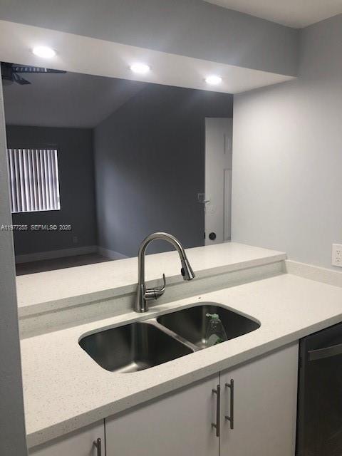 550 S Park Rd # 8, Hollywood FL 33021 photo 5