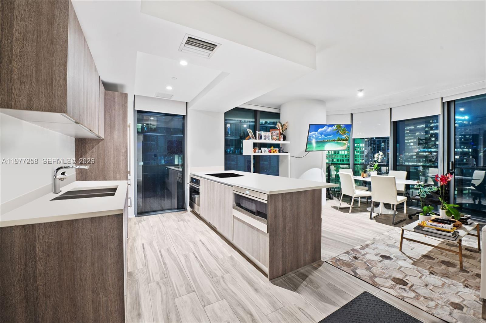 801 S Miami Ave # 2705, Miami FL 33130 photo 2
