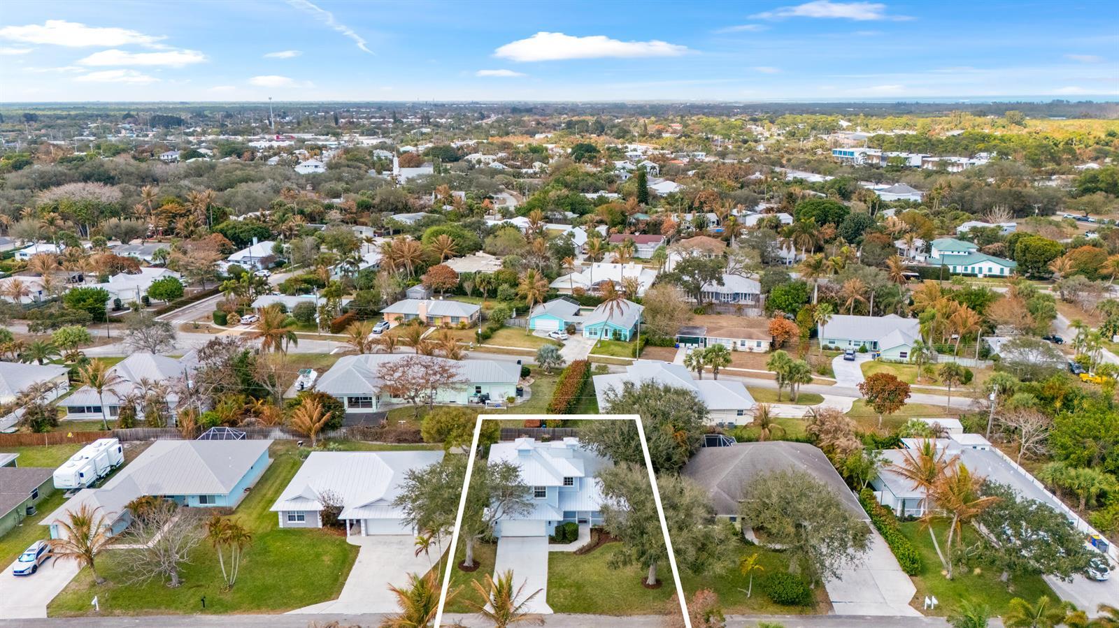 9325 SE Mercury Street, Hobe Sound FL 33455 photo 2