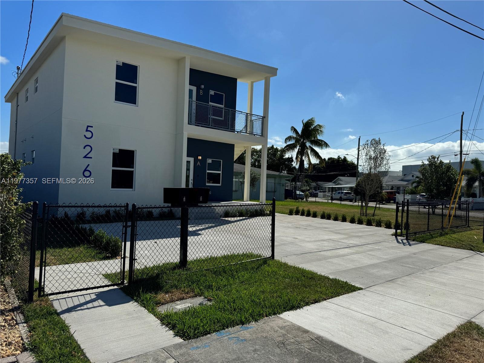 526 NW 6th # A, Hallandale Beach FL 33009 photo 3