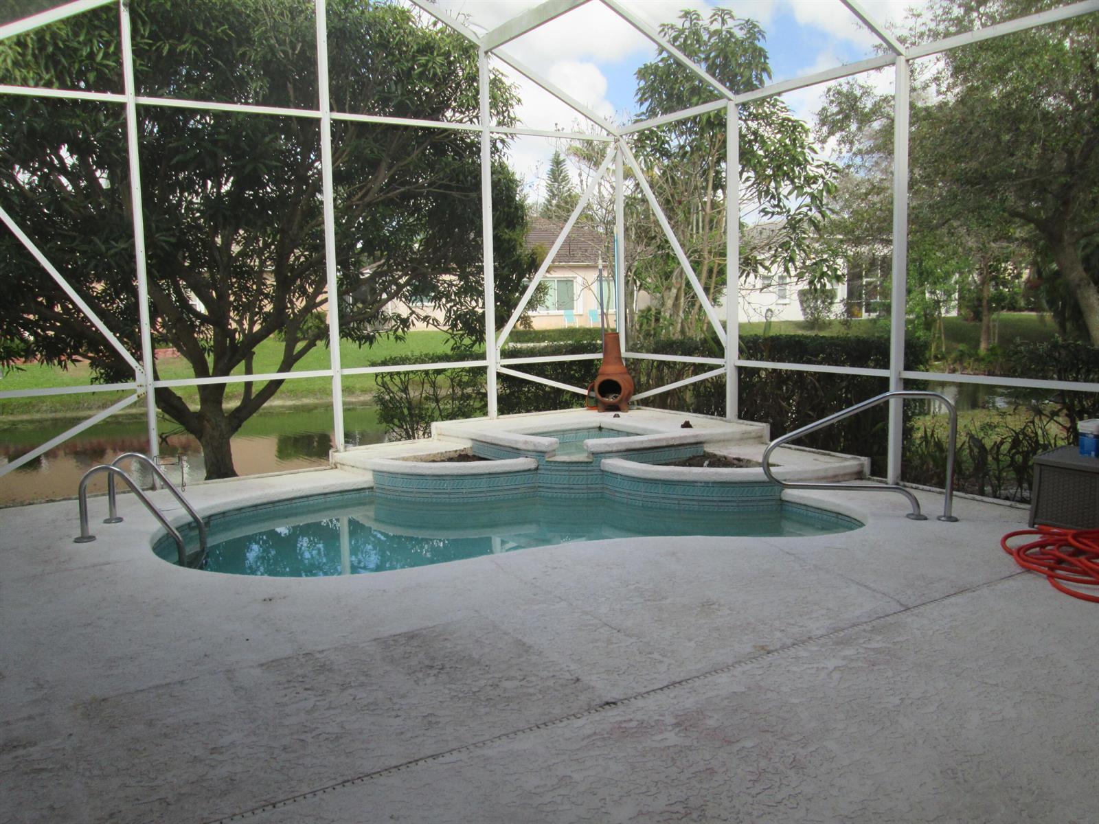 2866 Waters Edge Circle, FL 33413 photo 5