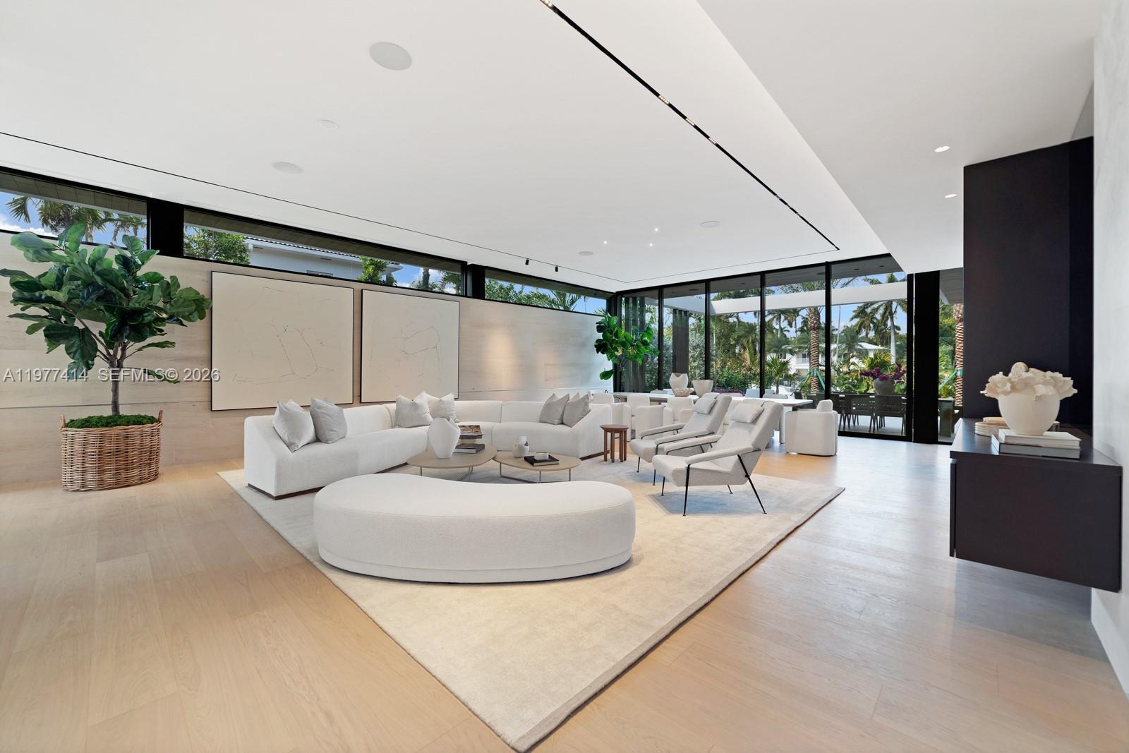 1745 W 24th St, Miami Beach FL 33140 photo 4