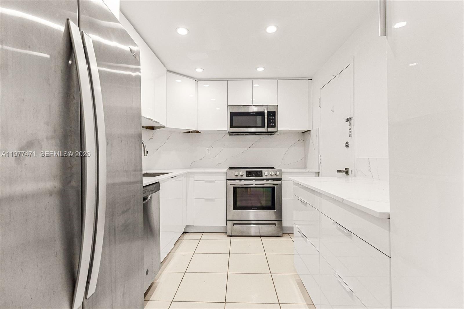 300 Bayview Dr # 509, Sunny Isles Beach FL 33160 photo 3
