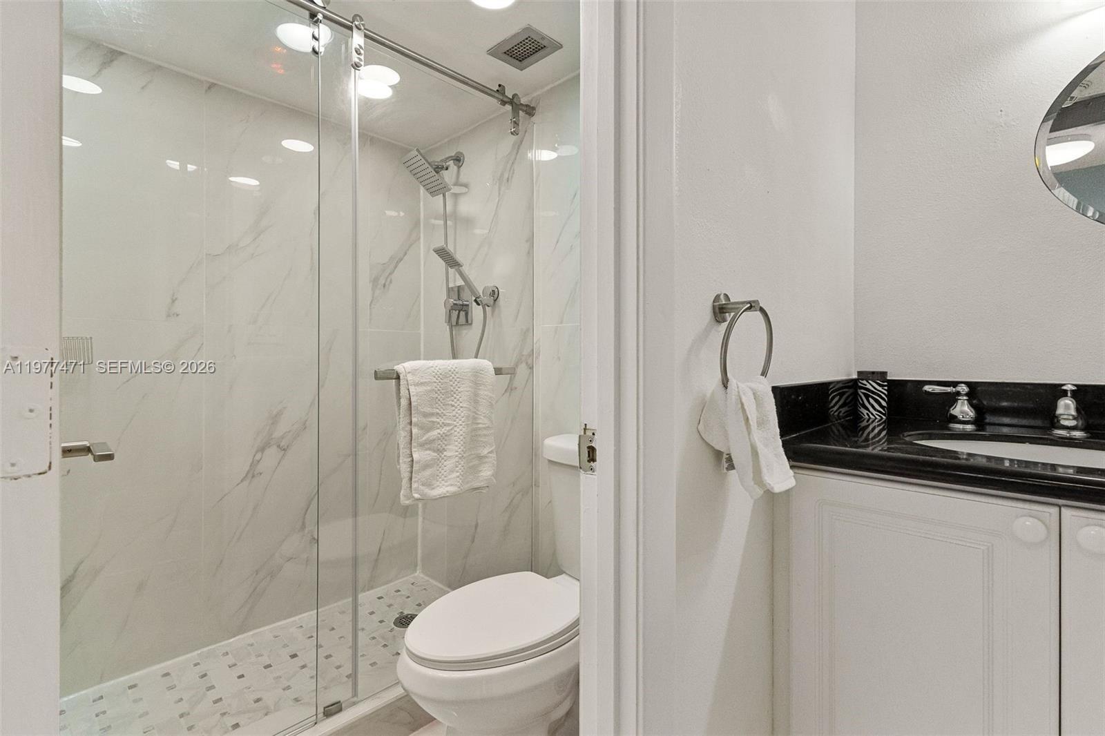 300 Bayview Dr # 509, Sunny Isles Beach FL 33160 photo 4
