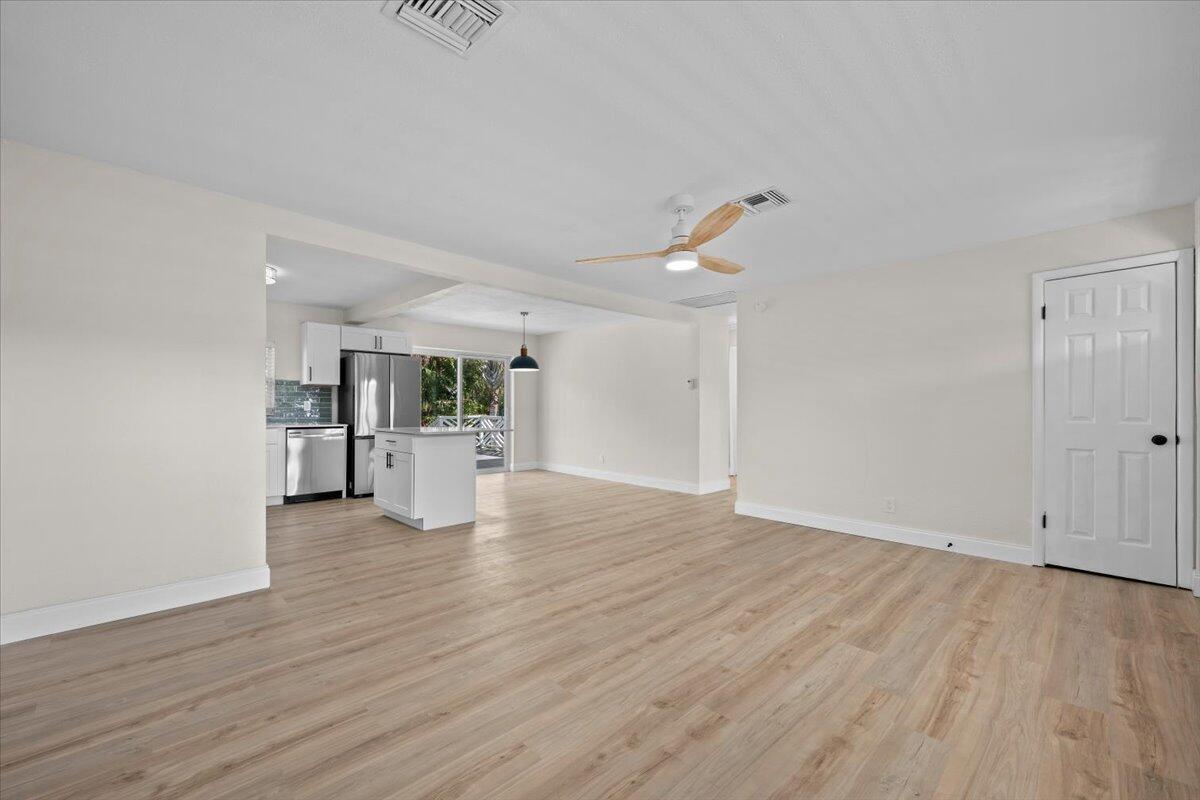 2585 Lorraine Court, North Palm Beach FL 33403 photo 4