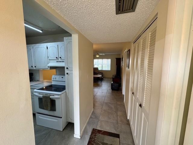 351 Cambridge Road # 104, Hollywood FL 33024 photo 3