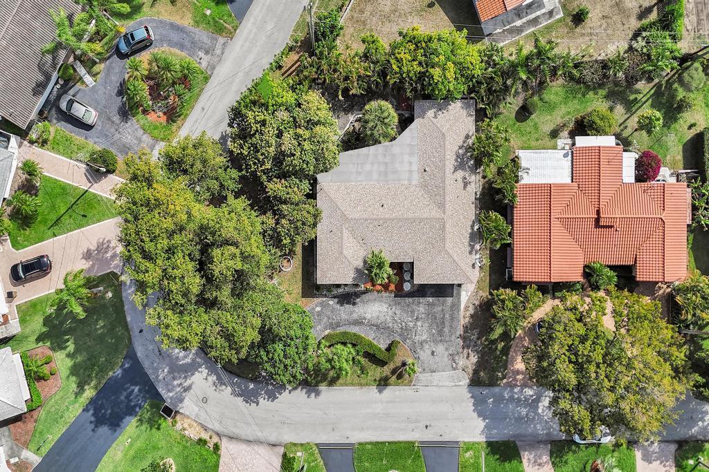 1004 SE 11th Street, Deerfield Beach FL 33441 photo 3