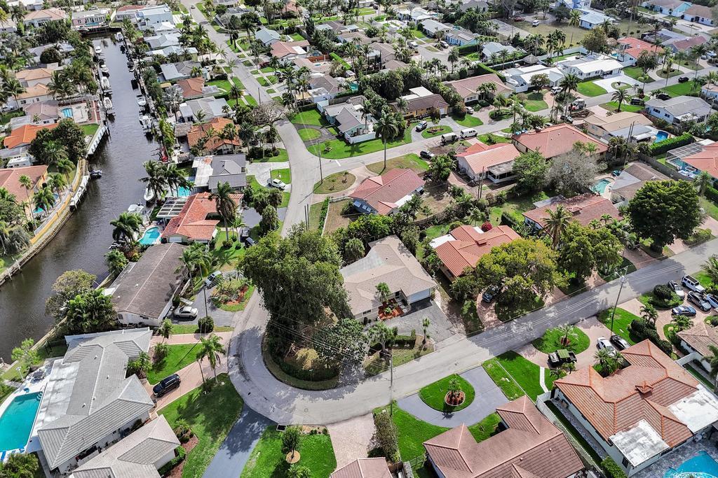 1004 SE 11th Street, Deerfield Beach FL 33441 photo 4