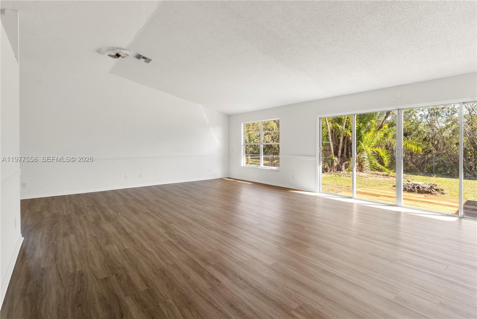 1816 SW 14th Ave SW, Vero Beach FL 32962 photo 3