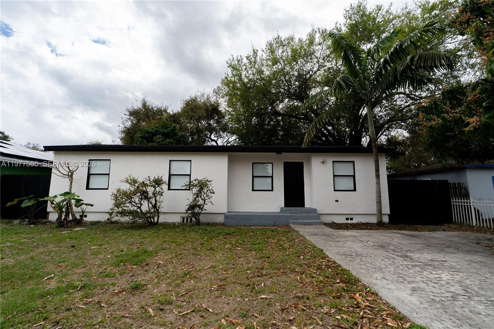 2250 NW 154th St, Miami Gardens FL 33054