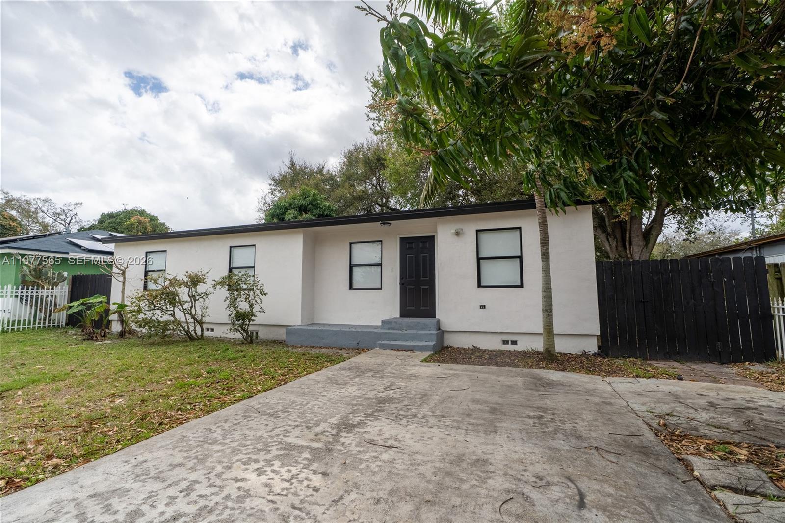 2250 NW 154th St, Miami Gardens FL 33054 photo 5