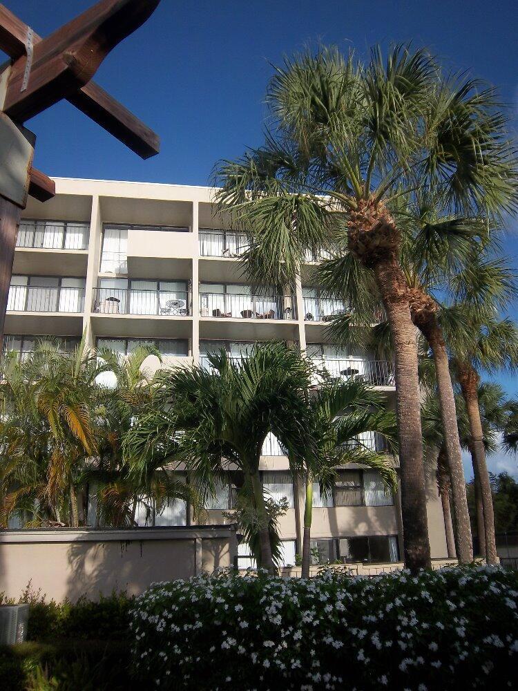 1830 Embassy Drive # 506, West Palm Beach FL 33401 photo 2