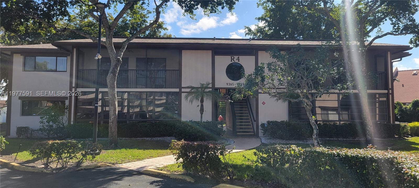 9379 S Belfort Cir # 216, Tamarac FL 33321