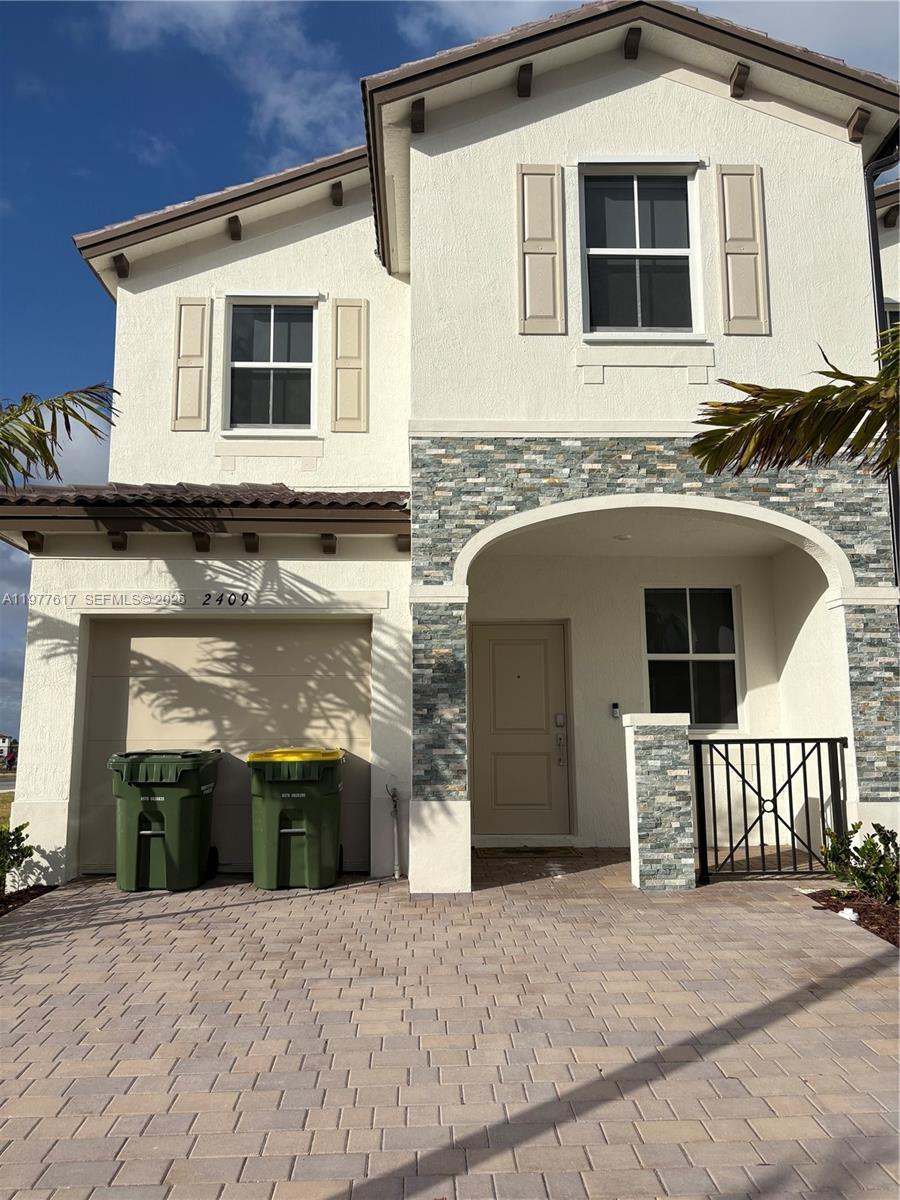 2409 SE 28th St # 2409, Homestead FL 33035