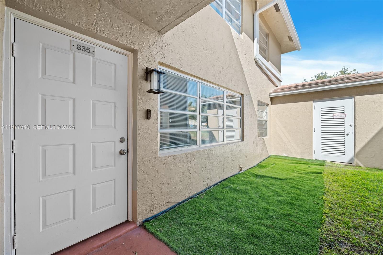 835 Twin Lakes Dr # C, Coral Springs FL 33071
