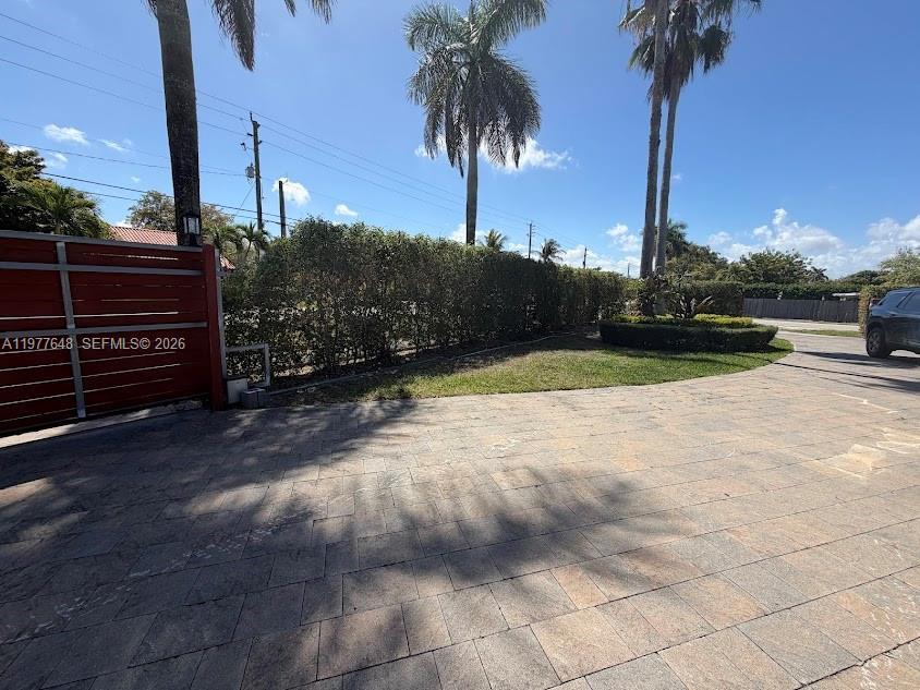 16761 SW 92nd Ave, Palmetto Bay FL 33157 photo 2