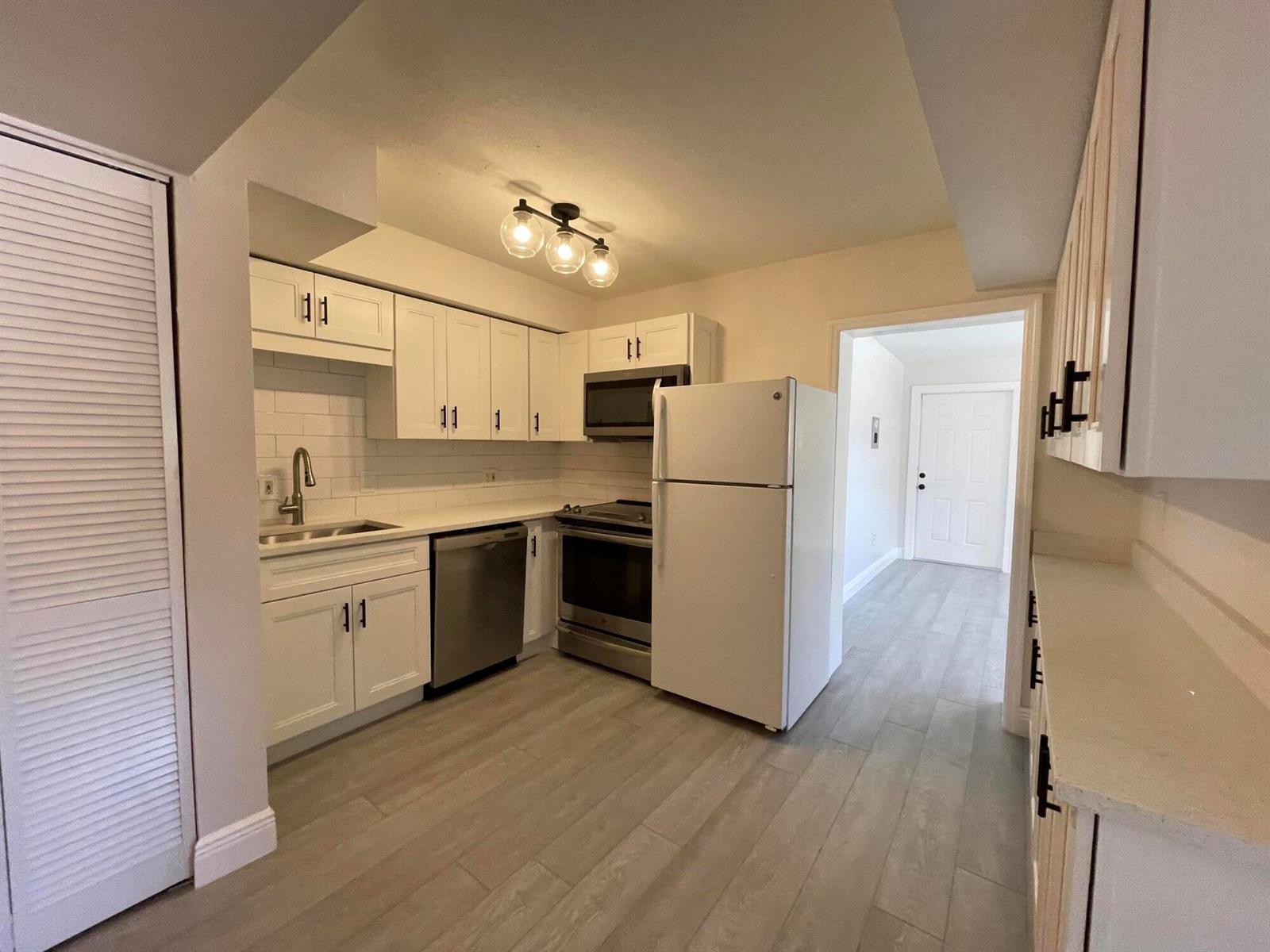 701 SE 4th Street, Boynton Beach FL 33435