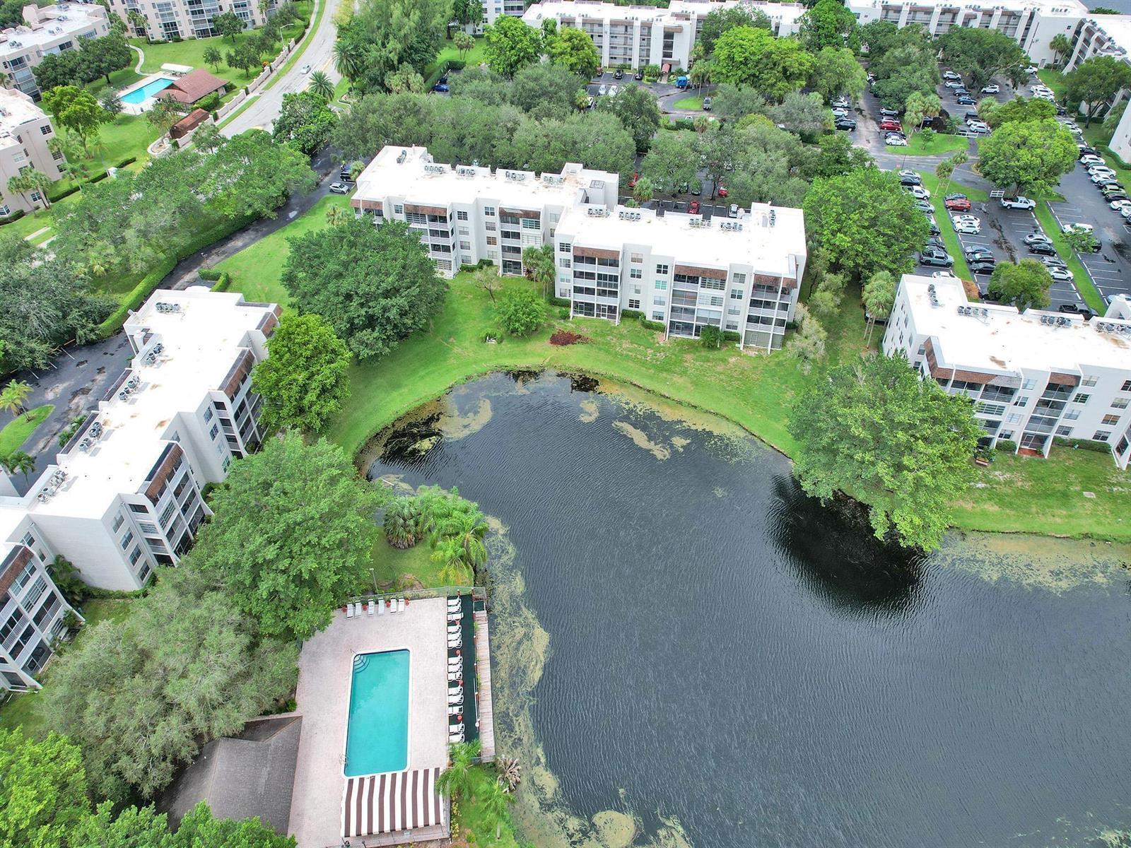 9340 Lagoon Place # 206, Davie FL 33324 photo 2