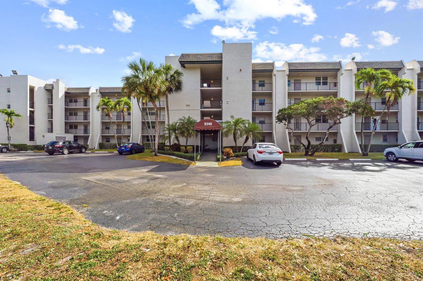 9340 Lagoon Place # 206, Davie FL 33324 photo 3