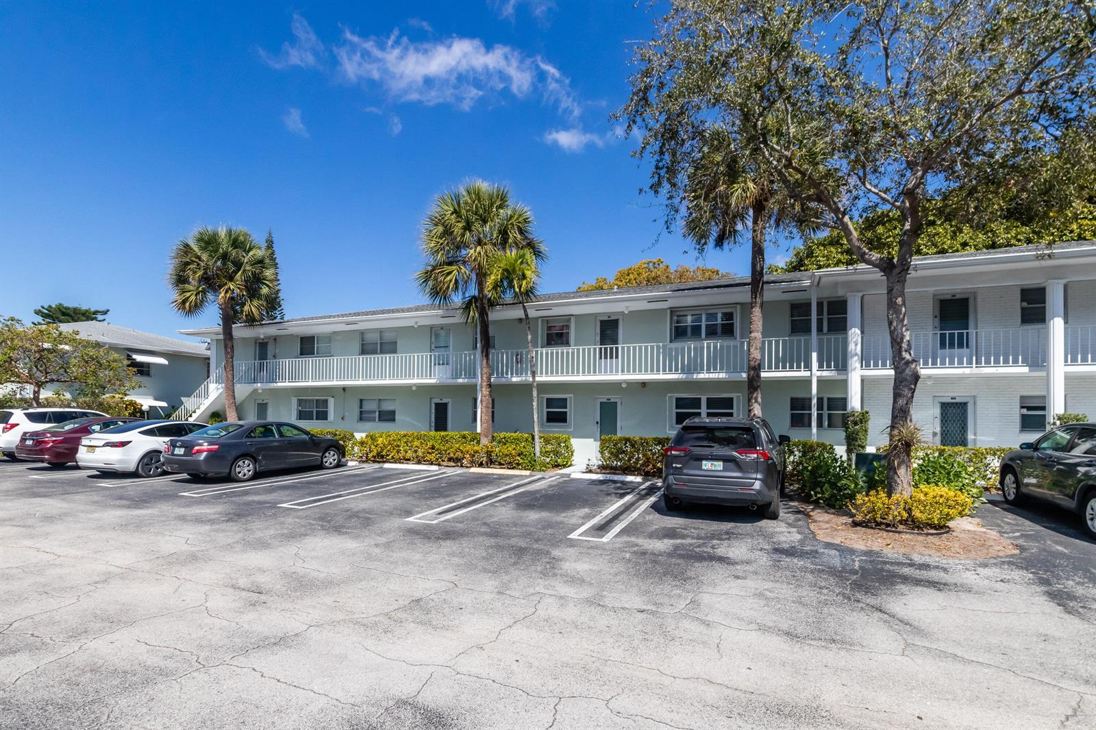 2300 NW 22nd Avenue # 112, Delray Beach FL 33445 photo 2