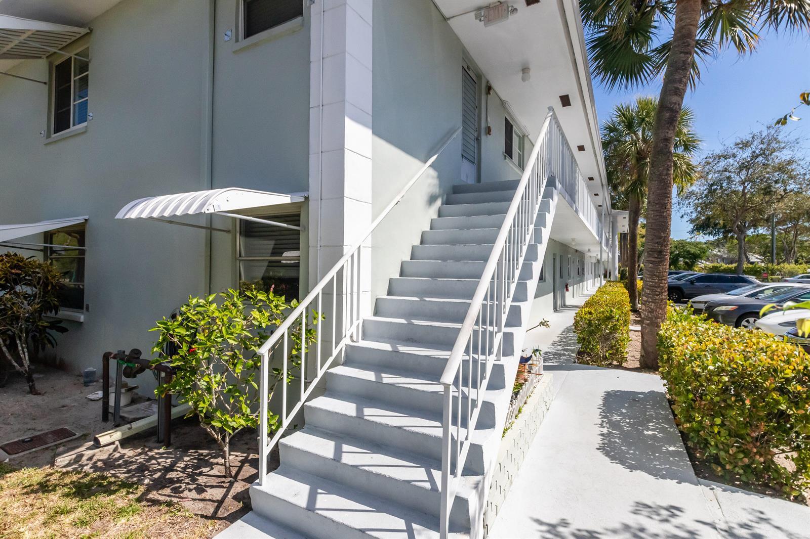 2300 NW 22nd Avenue # 112, Delray Beach FL 33445 photo 5