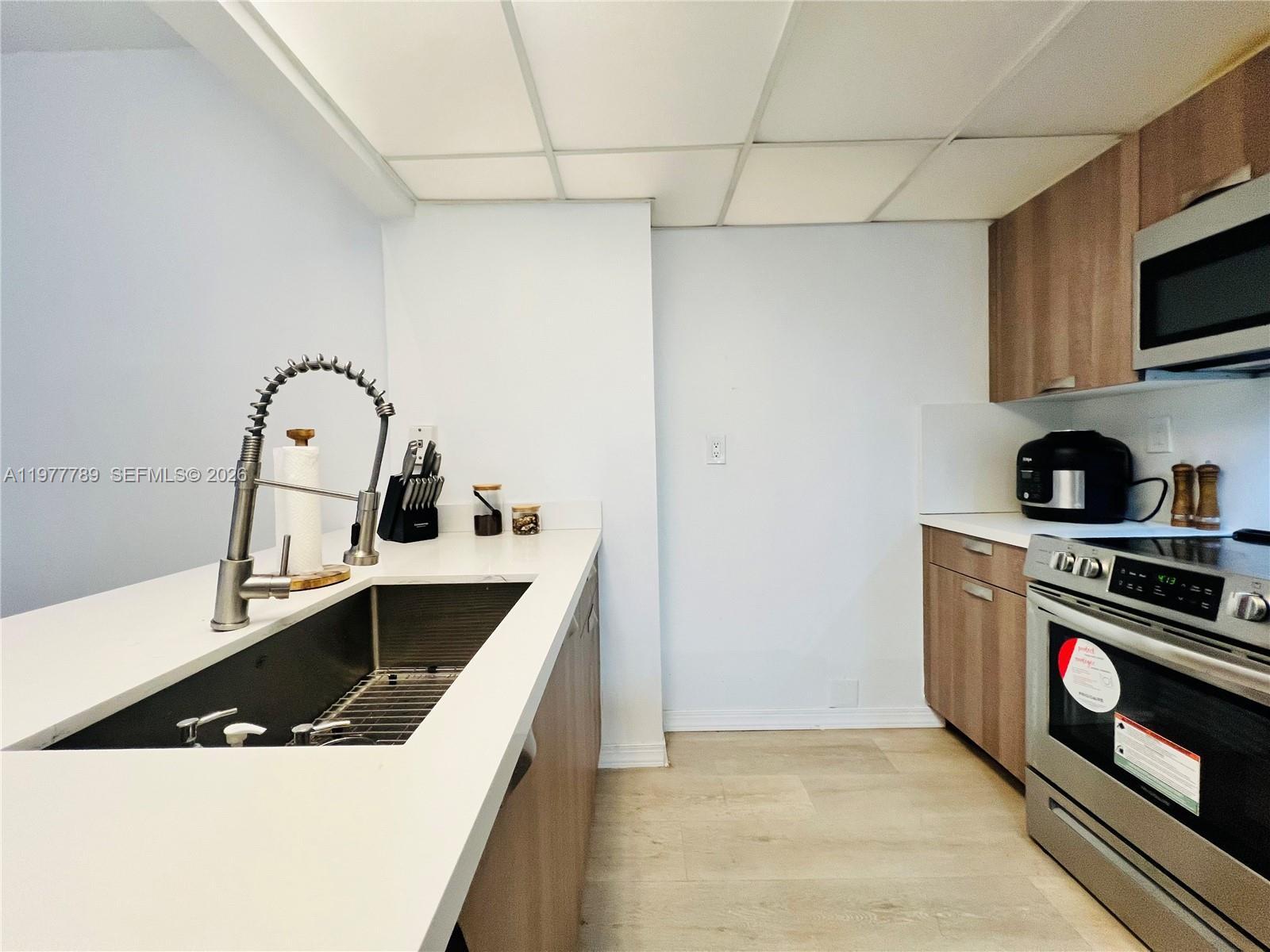 540 Brickell Key Dr # 202, Miami FL 33131 photo 5