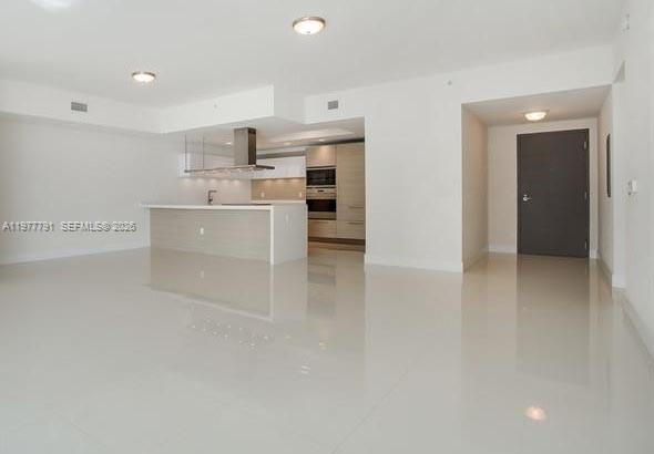 17301 Biscayne Blvd # 1103, North Miami Beach FL 33160 photo 2
