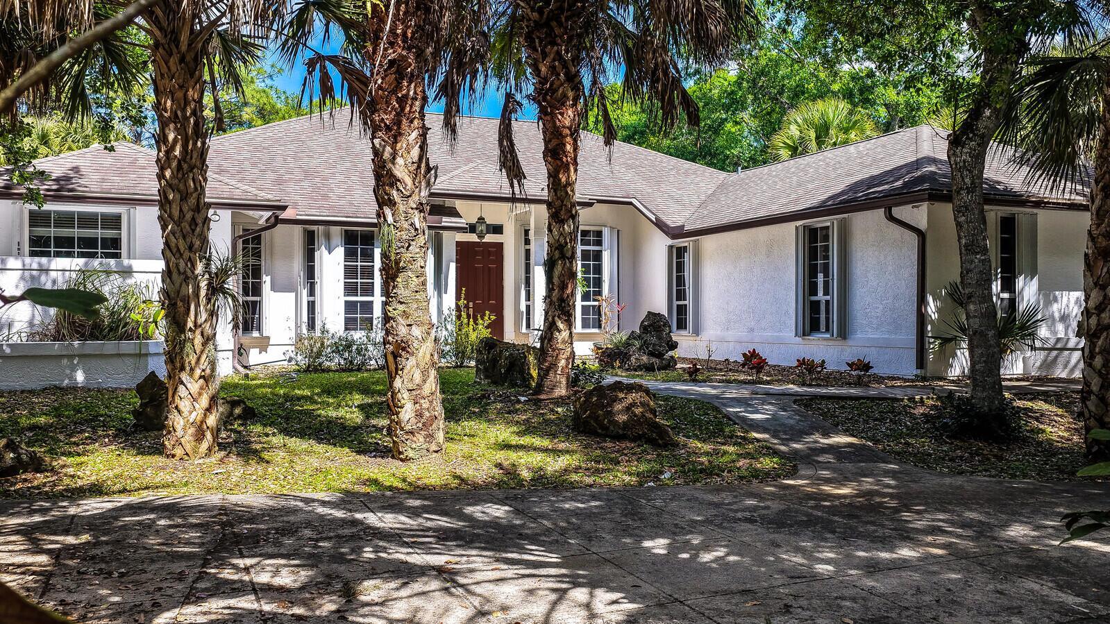 8349 150th Court N, Palm Beach Gardens FL 33418