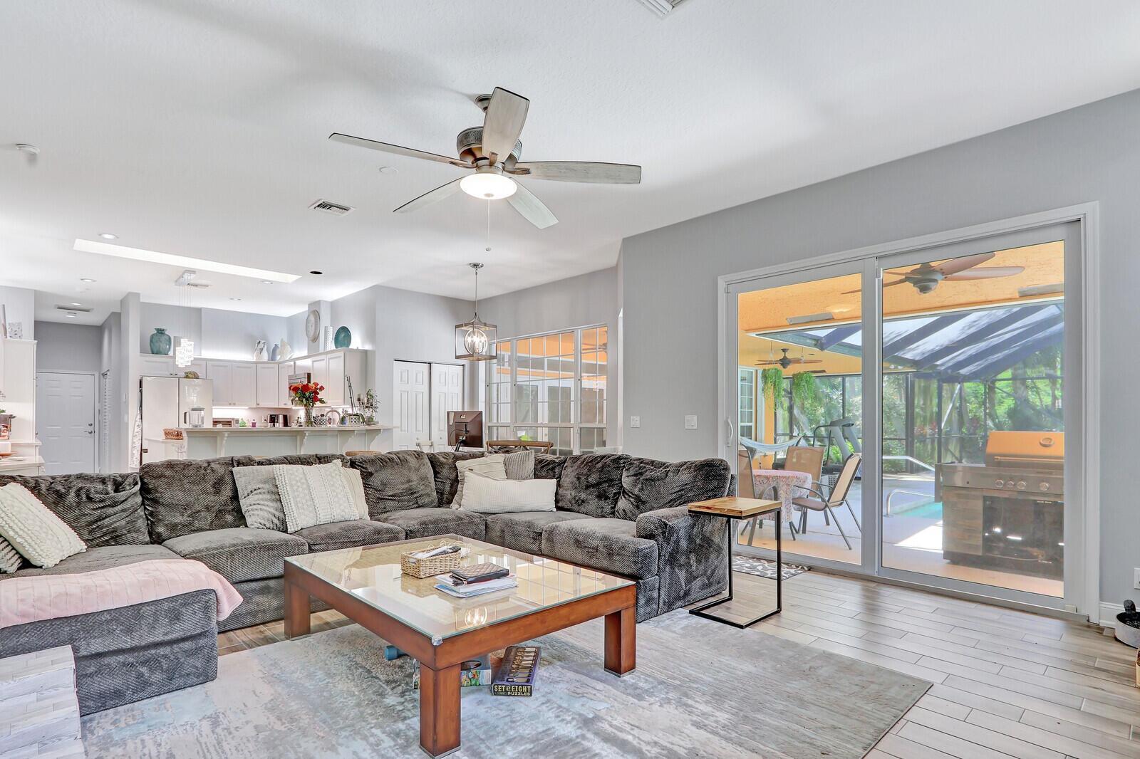 8349 150th Court N, Palm Beach Gardens FL 33418 photo 5