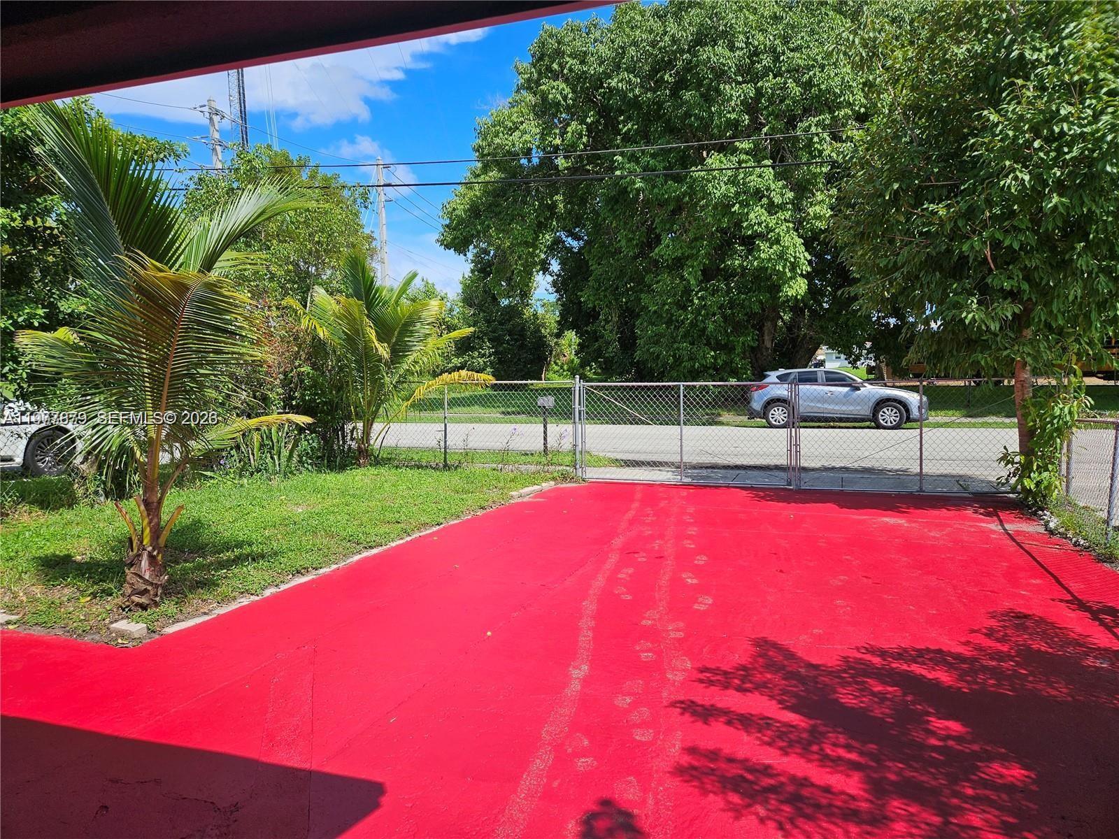 2121 NW 26th Ave, Fort Lauderdale FL 33311 photo 2