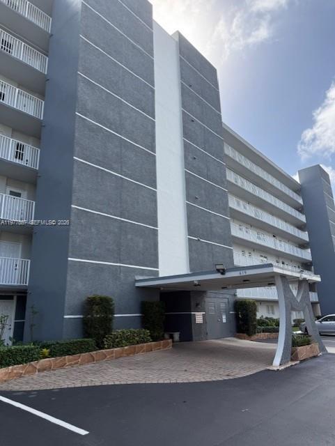 619 NE 14th Ave # 303, Hallandale Beach FL 33009 photo 2