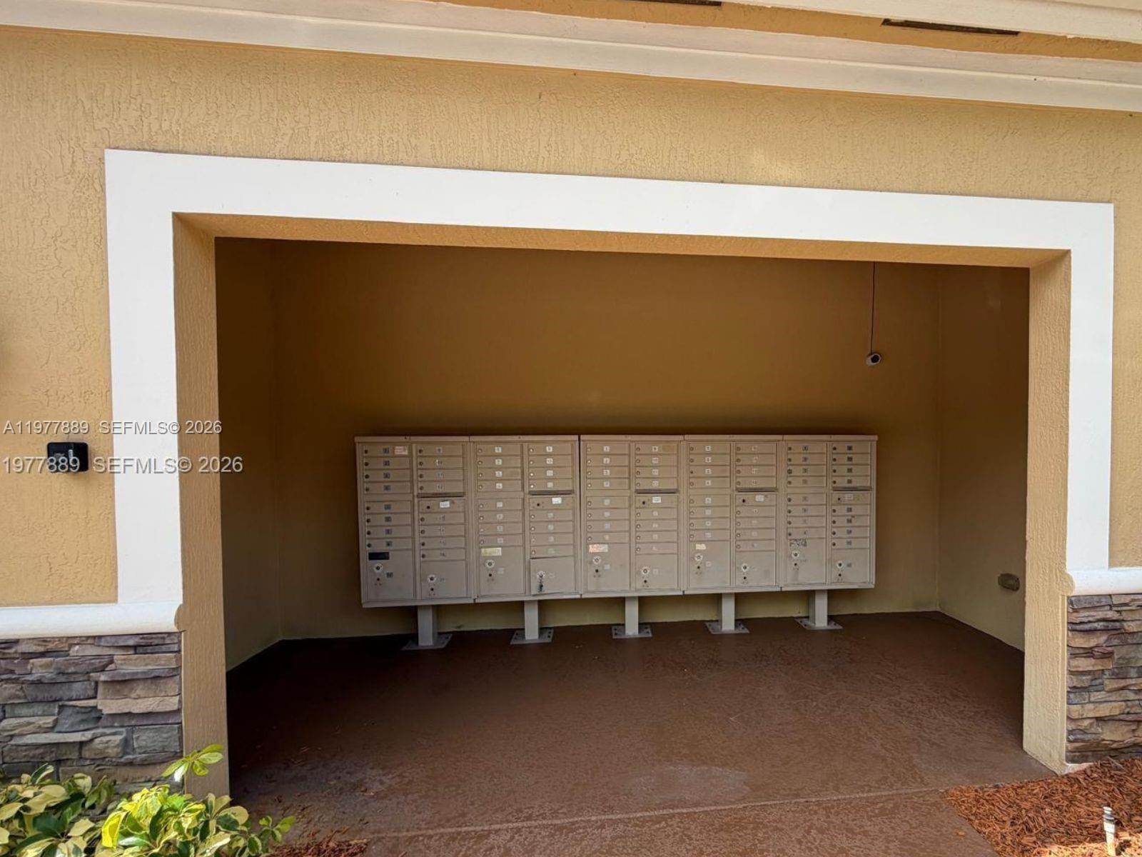 12350 S Village Cir, Davie FL 33325 photo 5