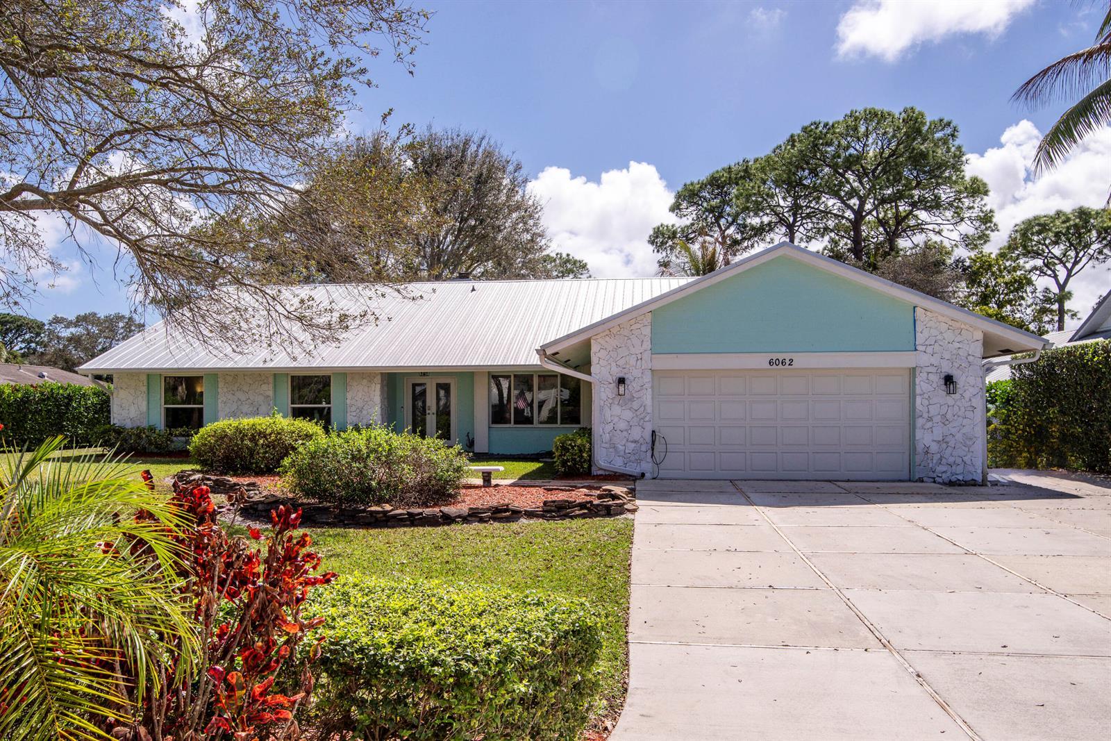 6062 Woodlake Road, Jupiter FL 33458